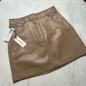 Aritzia Wilfred Chisel Skirt - Gold Camel